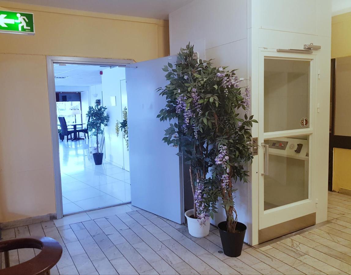 Hotell Skinnargarden Malung Zewnętrze zdjęcie